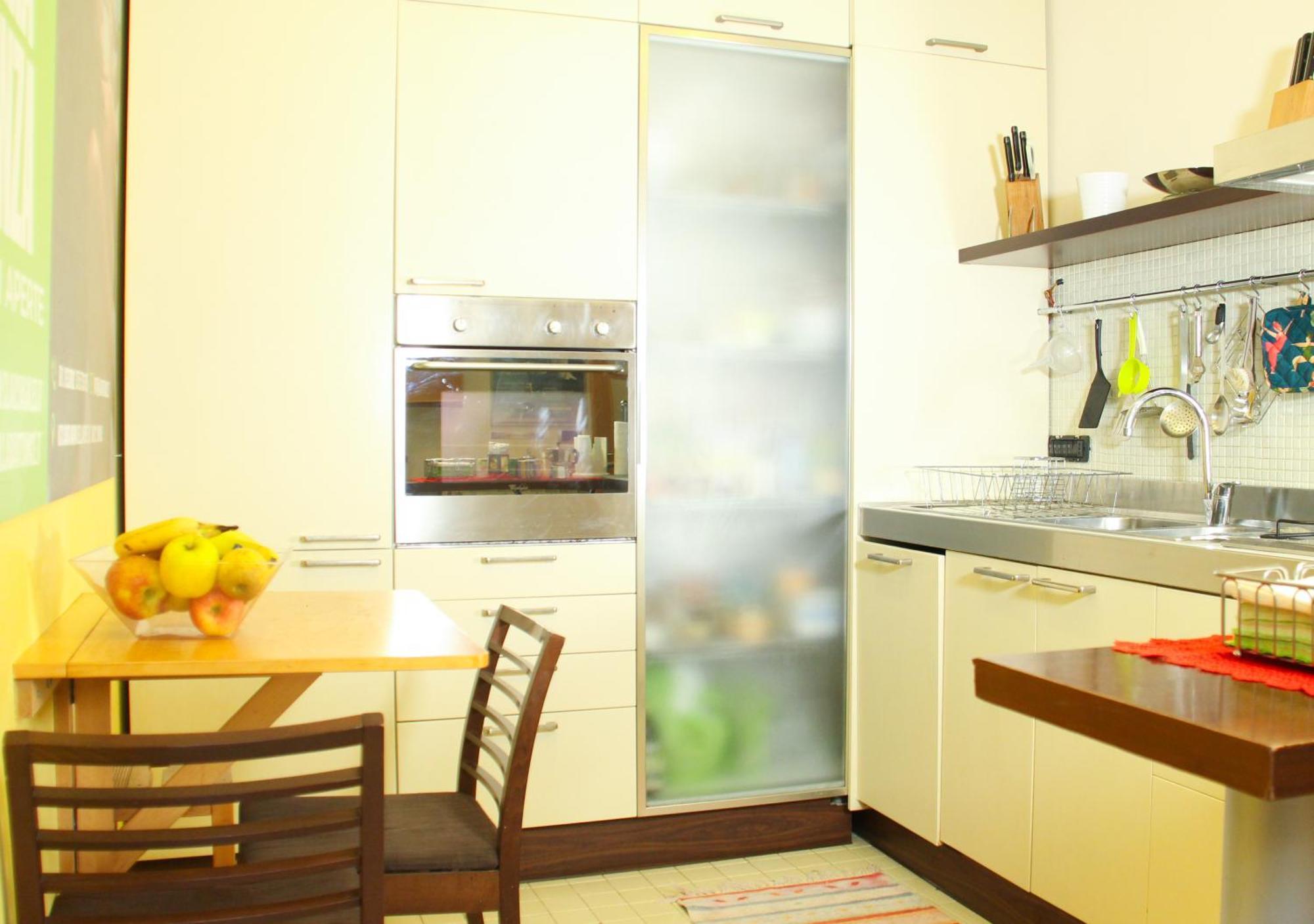 Apartamento Metro Amedeo - Stanza Privata Con Vasca Idromassaggio Nápoles Exterior foto